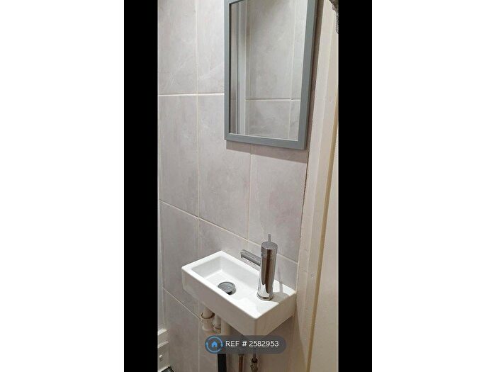4 Bedroom Terraced House To Rent In Stoughton Close, London, SE11