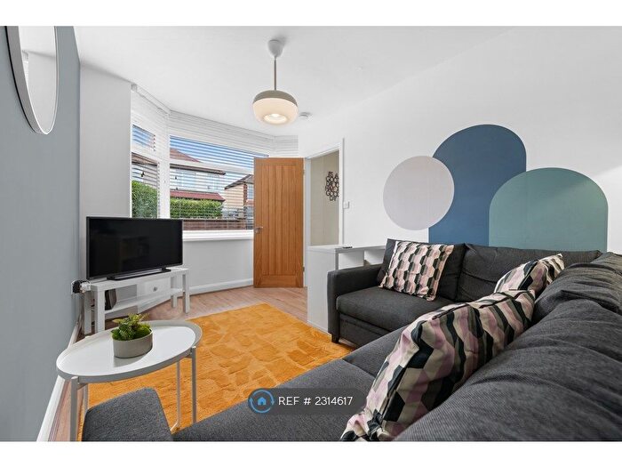 3 Bedroom End Of Terrace House To Rent In Burnsall Road, Coventry, CV5