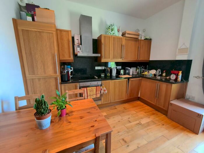 1 Bedroom Flat To Rent In Coronation Road, Southville, Bristol, BS3