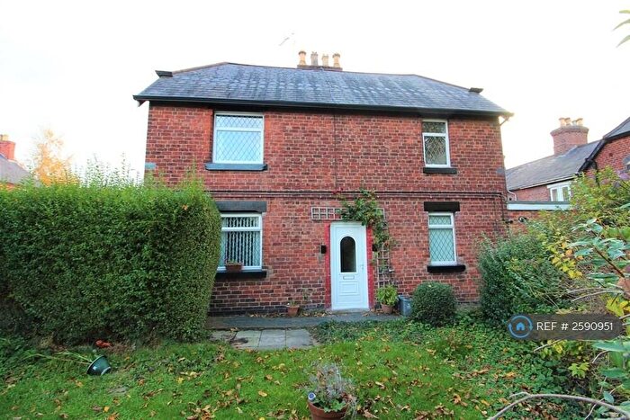 3 Bedroom Semi-Detached House To Rent In Prices Lane, Wrexham, LL11