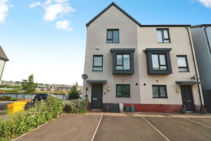 4 Bedroom Semi-Detached House For Sale In Ffordd Pentre, Barry, CF62