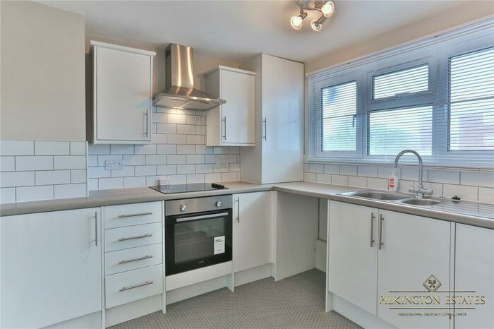 2 Bedroom Apartment To Rent In Harwell Court, Plymouth, Devon, PL1