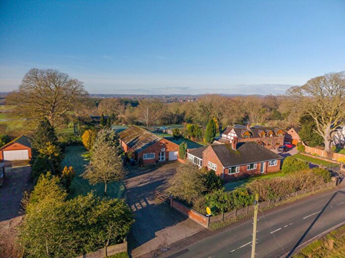 3 Bedroom Detached House For Sale In Stapeley Farm, London Road, Nantwich, CW5