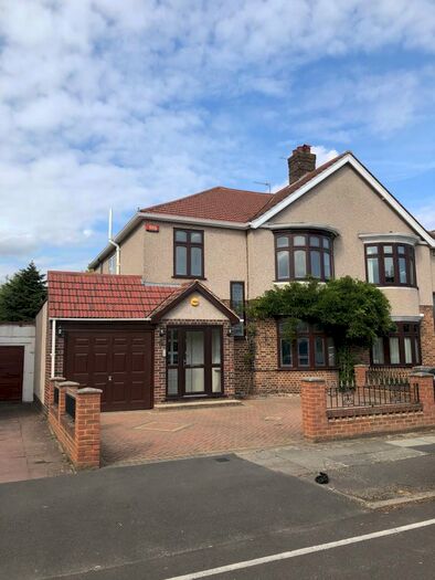 4 Bedroom Detached House To Rent In Callander Road, London, SE6