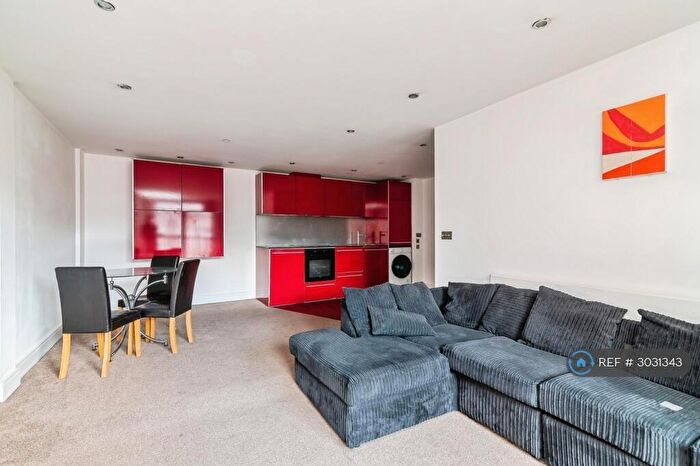2 Bedroom Flat To Rent In The Ropewalk, Nottingham, NG1