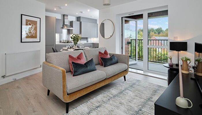 1 Bedroom Flat For Sale In "Blenheim " At Tiltman Avenue, Greenhithe, DA9