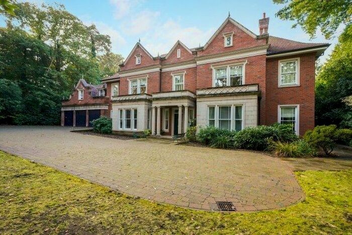 6 Bedroom Property To Rent In Granville Road, Weybridge, KT13