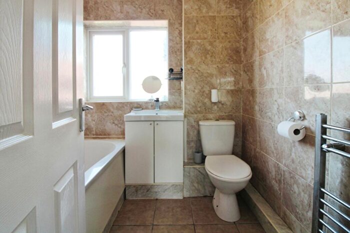 2 Bedroom Flat For Sale In Buckingham Road, Peterlee, SR8