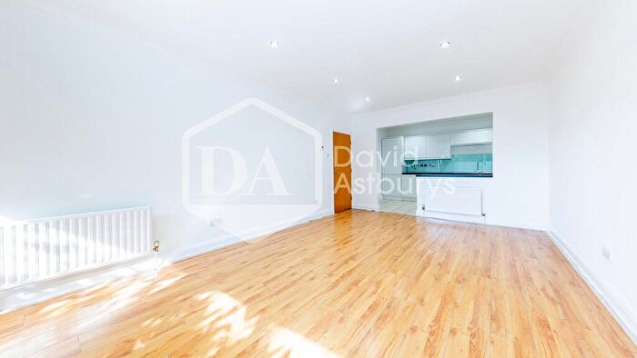 2 Bedroom Apartment To Rent In Pentonville Road, Angel, London, N1