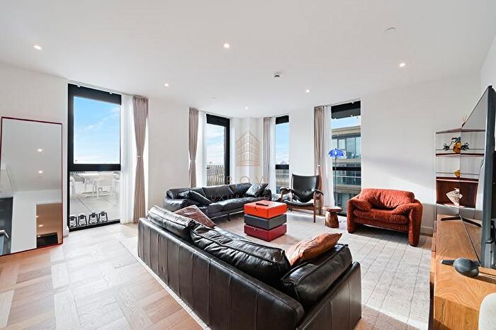 3 Bedroom Flat To Rent In Merino Gardens, London Dock, E1W