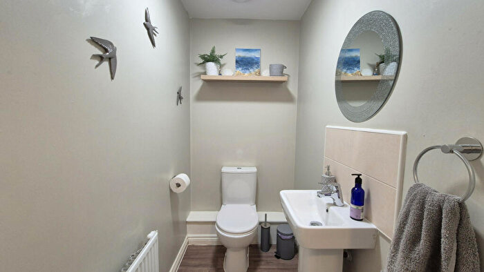 4 Bedroom Detached House For Sale In Nelsons Way, Stockton, CV47