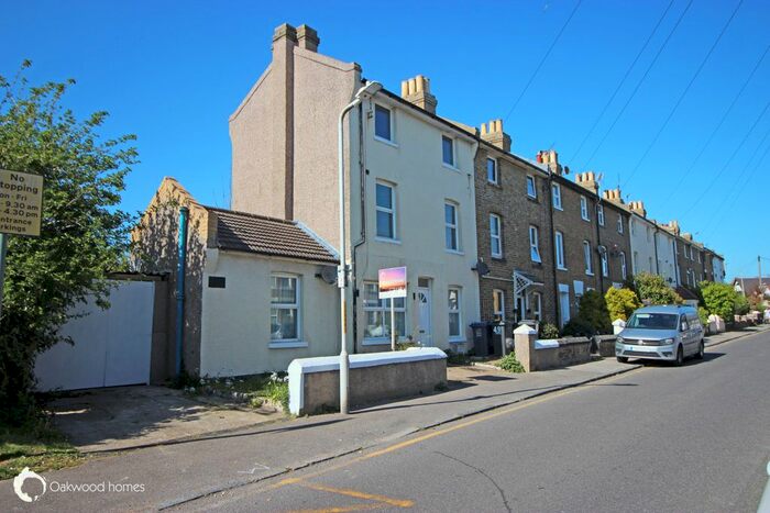 3 Bedroom Semi-Detached House To Rent In Chilton Lane, Ramsgate, CT11