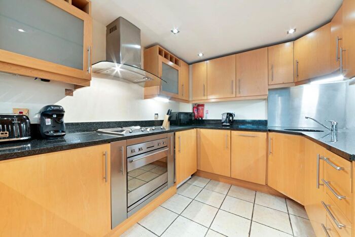 1 Bedroom Flat For Sale In Millharbour, Canary Wharf, E14