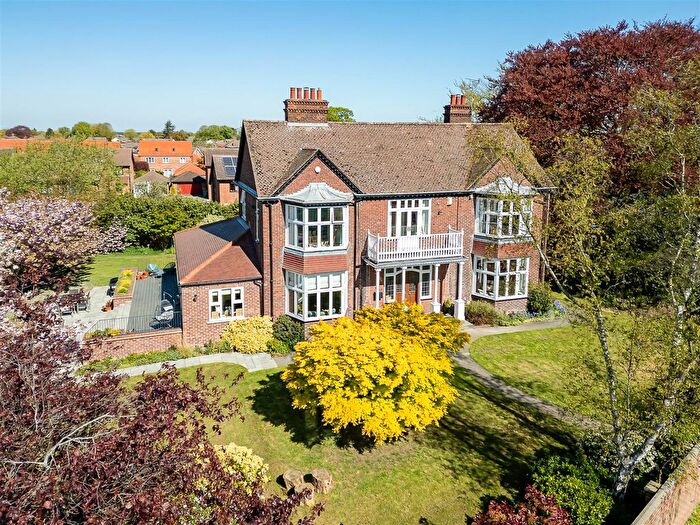 6 Bedroom Detached House For Sale In The Kloof, Long Ridge Lane, Upper Poppleton, York, YO26