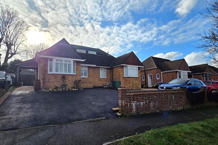 3 Bedroom Semi-Detached Bungalow For Sale In Jonathan Road, Fareham, PO15
