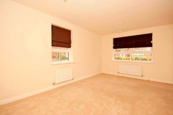 3 Bedroom Detached House To Rent In Twill Close, Nuneaton, Warwickshire, CV11