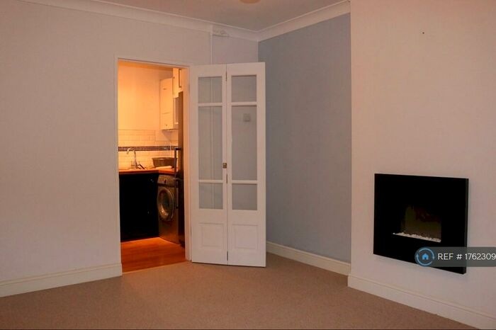 1 Bedroom Flat To Rent In Victor Cazalet House, London, N1