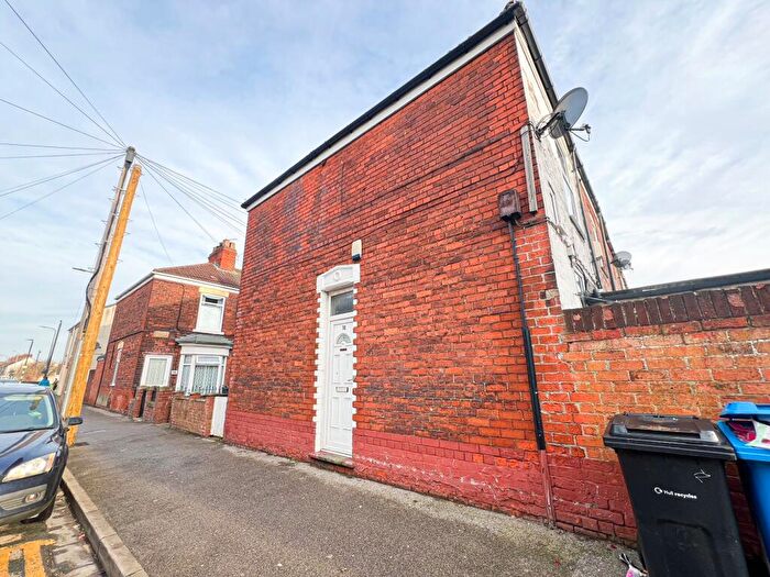 2 Bedroom End Of Terrace House To Rent In New Bridge Road, Hull, HU9