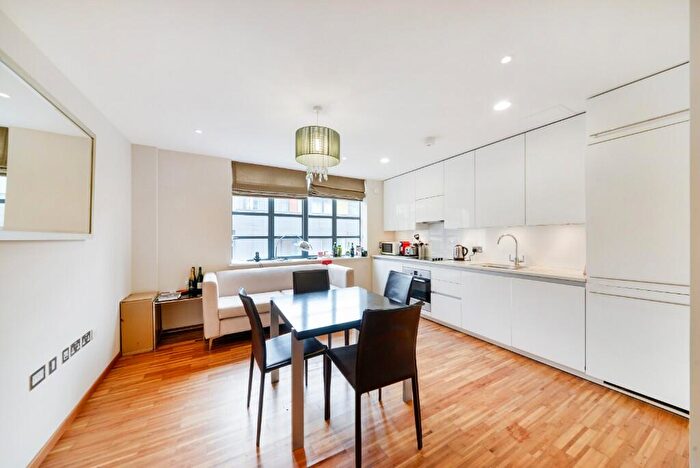 3 Bedroom Flat To Rent In Westland Place, London, N1