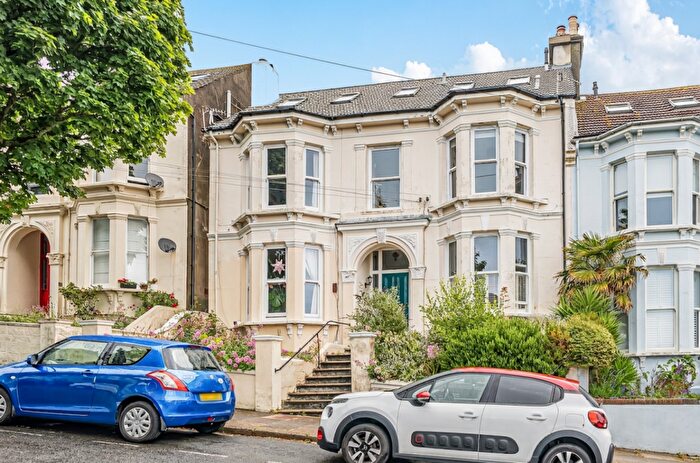 2 Bedroom Flat For Sale In Evelyn Terrace, Brighton, East Sussex, BN2
