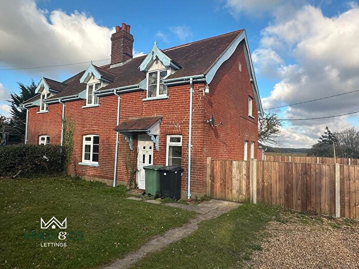 3 Bedroom Semi-Detached House To Rent In Norwich Road, NR15