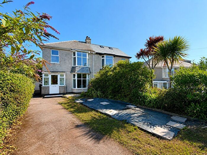 3 Bedroom Semi-Detached House For Sale In Alexandra Road, St. Ives, TR26