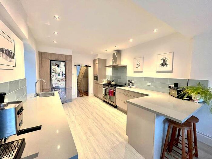 4 Bedroom Terraced House To Rent In Melbourne Road, Llanishen, Cardiff, CF14