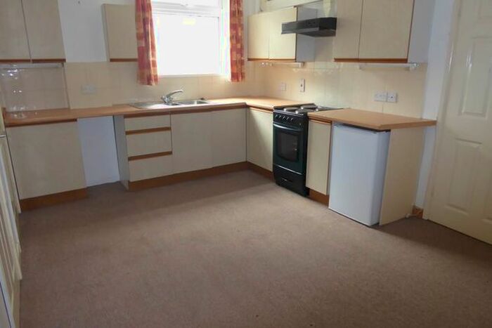 2 Bedroom Flat To Rent In Bridge Street, Haverfordwest, Pembrokeshire, SA61