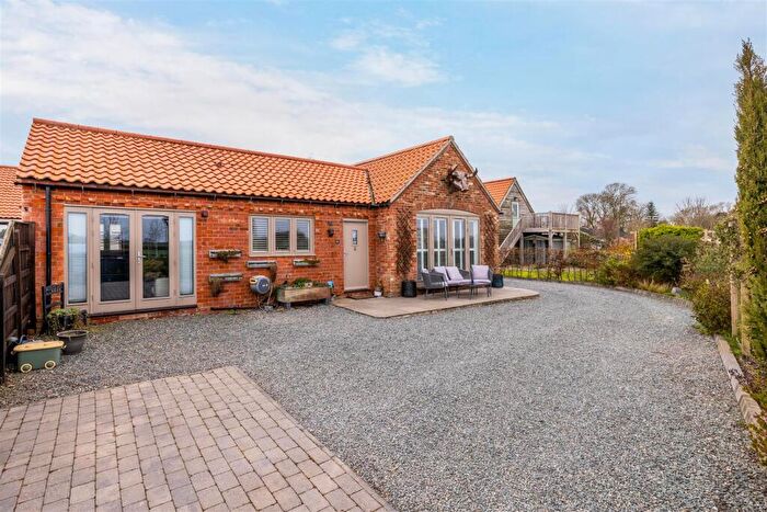 4 Bedroom Barn Conversion For Sale In Main Road, Holland Fen, Lincoln, LN4