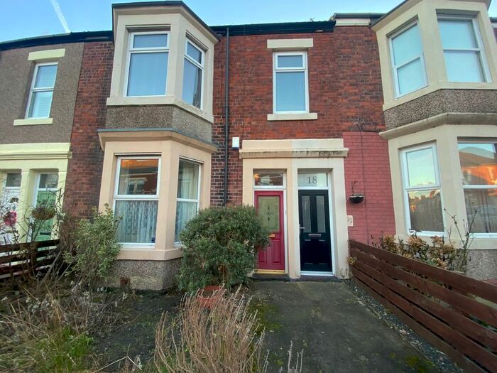 3 Bedroom Flat To Rent In Naters Street, Whitley Bay, Tyne &amp; Wear, NE26