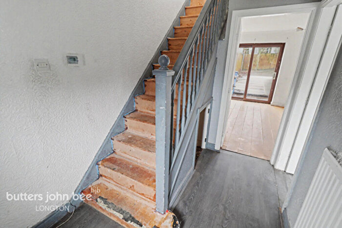 3 Bedroom Semi Detached House For Sale In Lauren Close, Stoke-On-Trent, ST4