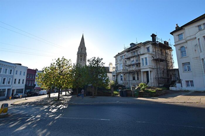 2 Bedroom Flat To Rent In Pevensey Road, St. Leonards-On-Sea, TN38