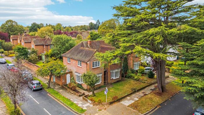 5 Bedroom Semi-Detached House For Sale In Hallam Gardens, Hatch End, Pinner, HA5