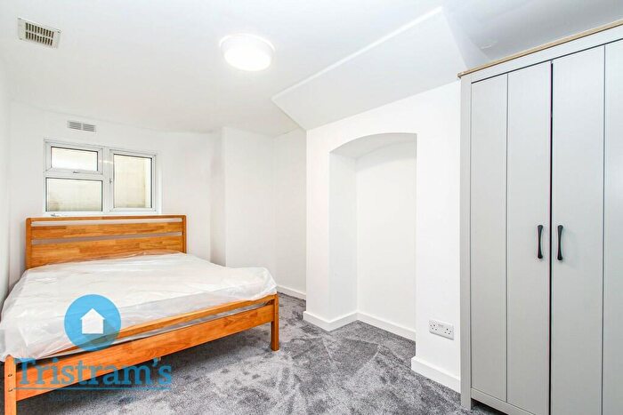 6 Bedroom Terraced House To Rent In Portland Road, Nottingham, NG7