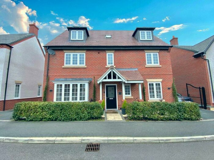 6 Bedroom Detached House For Sale In Quincy Close, Nuneaton, CV11