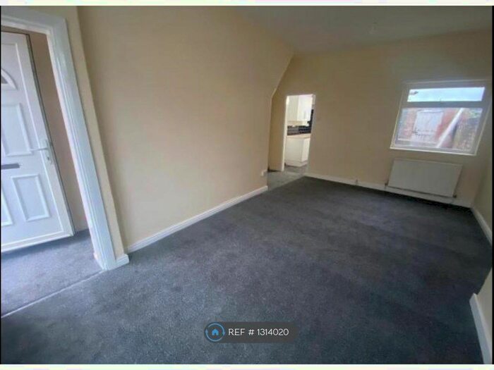 3 Bedroom Terraced House To Rent In Hampden Street, South Bank, Middlesbrough TS6