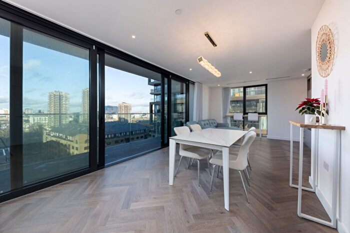 2 Bedroom Flat For Sale In Cashmere Wharf, Gauging Square, E1W