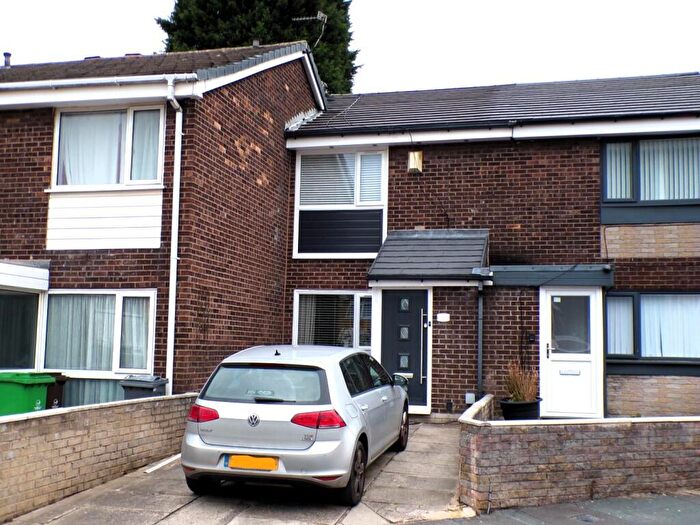 2 Bedroom Town House For Sale In Carnoustie Close, New Moston, Manchester, M40