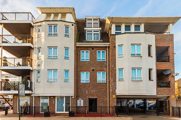 2 Bedroom Flat To Rent In Uxbridge Road, Ealing, W5