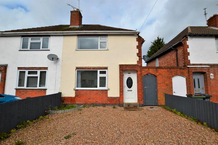 3 Bedroom Semi-Detached House To Rent In Burleigh Avenue, Wigston, Leicestershire, LE18