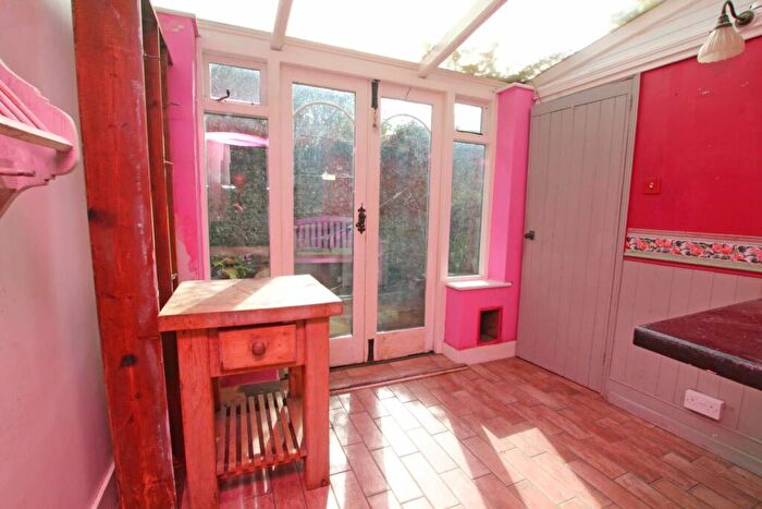 2 Bedroom Semi-Detached House For Sale In Bradford Street, Eastbourne, BN21