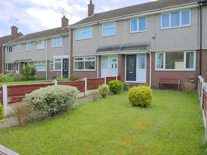 3 Bedroom Terraced House For Sale In Foxford Walk, Manchester, M22