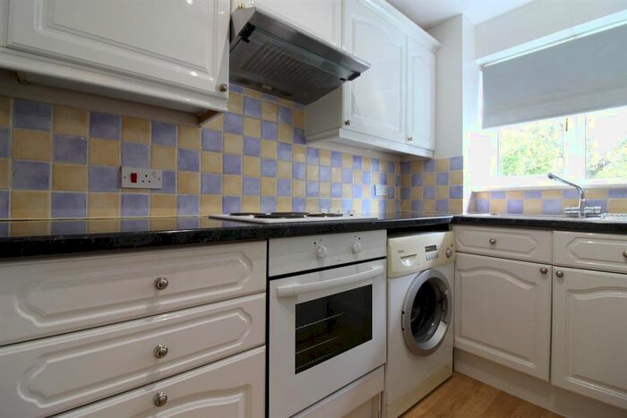 1 Bedroom Flat To Rent In Parsonage Road, Grays, RM20