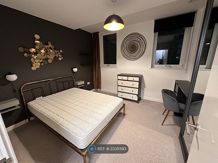 2 Bedroom Flat To Rent In Amelia Street, Elephant Amp; Castle, SE17