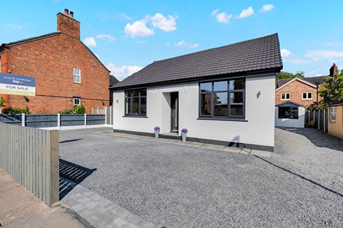 3 Bedroom Detached House For Sale In Bradwall Street, Sandbach, CW11