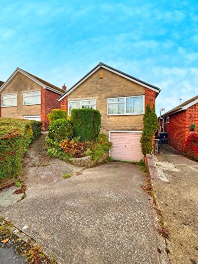 2 Bedroom Detached Bungalow For Sale In Byron Close, Dronfield, Sheffield, S18