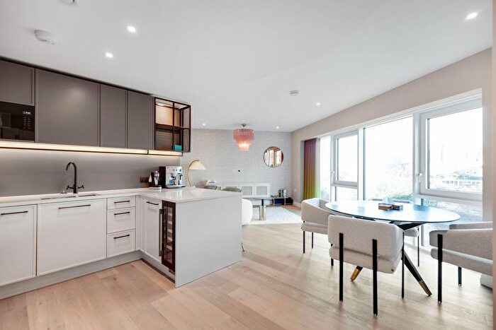 2 Bedroom Flat To Rent In Westwood Building, Chelsea Creek, Fulham, SW6