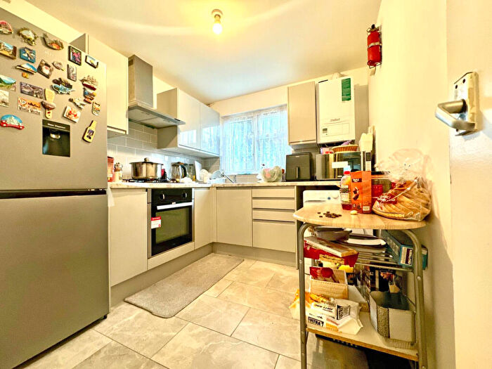 1 Bedroom Maisonette To Rent In Fanshawe Avenue, Barking, IG11
