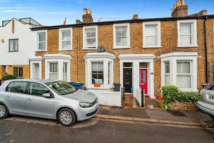 2 Bedroom Terraced House To Rent In Northfield Road, London, W13