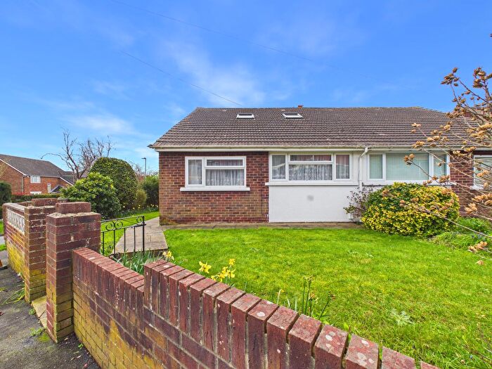 2 Bedroom Semi Detached Bungalow For Sale In Courtmount Grove, Drayton, PO6